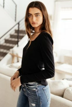 Vero Moda Hensely Top In Black - FINAL SALE