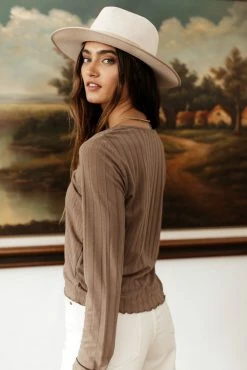 Tops Vero Moda Ryann Top In Brown - FINAL SALE