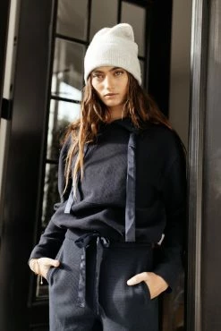 WORUI Frida Pullover - FINAL SALE