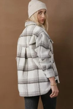 Brand new โญ Vero Moda Wren Plaid Shacket - FINAL SALE ๐ 15 Vero Moda Wren Plaid Shacket - FINAL SALE