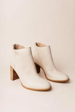 FREE SOUL/MIRACLE MILE Alexis Heeled Boots In Nude - FINAL SALE