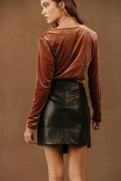 SINA Aida Velvet Top In Clay - FINAL SALE