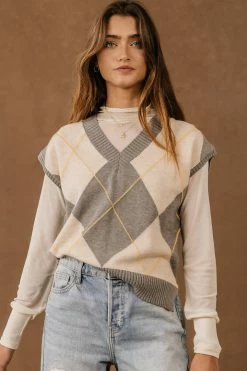 PROMESA Ella Argyle Sweater Vest In Camel - FINAL SALE