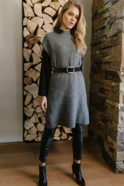 Vero Moda Devi Long Vest In Brown Tops