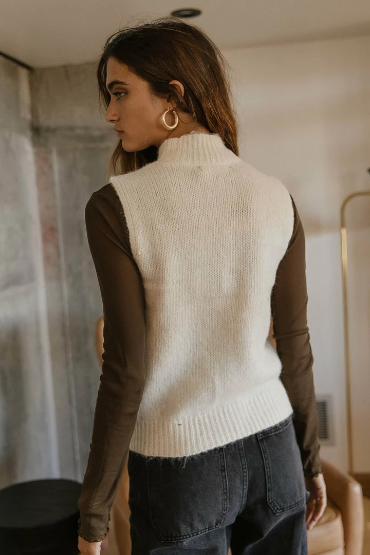 Deals ๐ฅฐ Vero Moda Leona Sweater Vest In Ivory - FINAL SALE ๐ 5 Vero Moda Leona Sweater Vest In Ivory - FINAL SALE