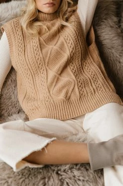 Sweaters Vero Moda Viktoria High Neck Vest In Tan
