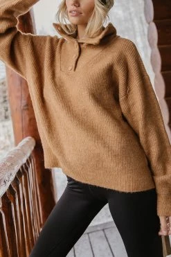 Vero Moda Ariella Pullover In Camel Tops