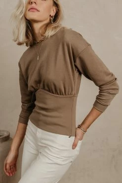 Vero Moda Callie Top In Brown - FINAL SALE