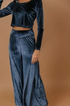 LISTICLE Kira Velour Set In Blue - FINAL SALE
