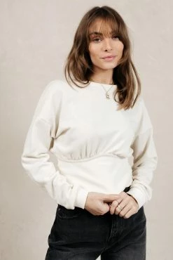 Vero Moda Callie Top In Brown - FINAL SALE