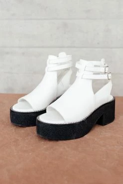 FREE SOUL/MIRACLE MILE Alejandra Heeled Sandals In White Shoes