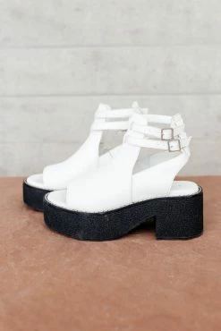 FREE SOUL/MIRACLE MILE Alejandra Heeled Sandals In White Shoes