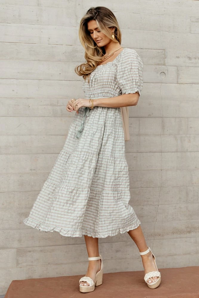 Brand new β MOON RIVER Livie Midi π Dress In Pink - FINAL SALE π€© 6 MOON RIVER Livie Midi Dress In Pink - FINAL SALE