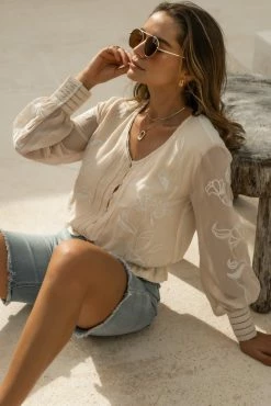 Discount โ MAIZE Arlene Top In Cream - FINAL SALE ๐คฉ 15 MAIZE Arlene Top In Cream - FINAL SALE