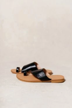 FREE SOUL/MIRACLE MILE Ella Sandals In Black Shoes