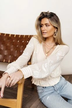 Discount โ MAIZE Arlene Top In Cream - FINAL SALE ๐คฉ 16 MAIZE Arlene Top In Cream - FINAL SALE