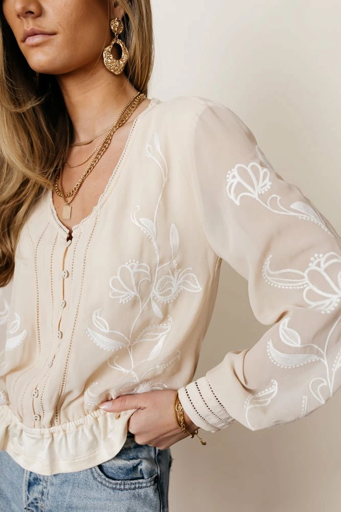 Discount โ MAIZE Arlene Top In Cream - FINAL SALE ๐คฉ 2 MAIZE Arlene Top In Cream - FINAL SALE