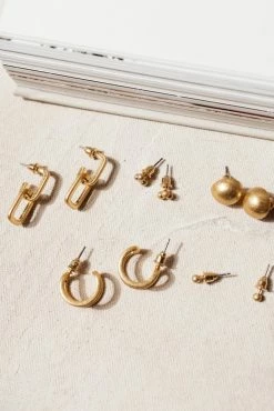 LA RADIANT VAL JEAN GLOBAL Mina Earring Set Jewelry