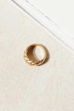 LA RADIANT VAL JEAN GLOBAL Jewelry Margaret Ring