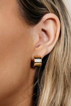 LA RADIANT VAL JEAN GLOBAL Emelia Huggie Earring Jewelry