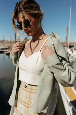 New 🎉 Vero Moda Lois Camisole In Ivory - FINAL SALE Tops 💯 16 Vero Moda Lois Camisole In Ivory - FINAL SALE Tops