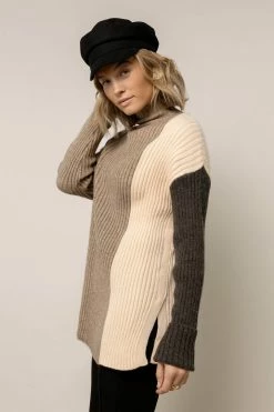 TEA N ROSE Kinzley Knit Sweater