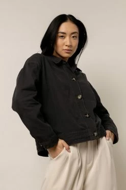 THINGS BETWEEN New Arrivals Robyn Button Up Jacket