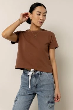 WORUI Be My Baby Tee In Brown