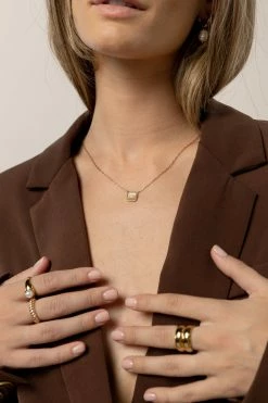 J&D JEWELRY Annie Necklace In Gold