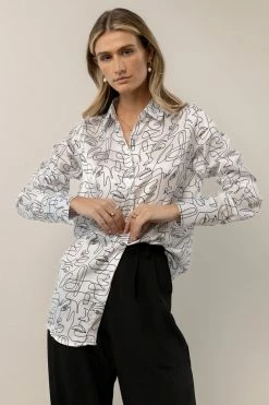 WORUI One Line Abstract Button Down