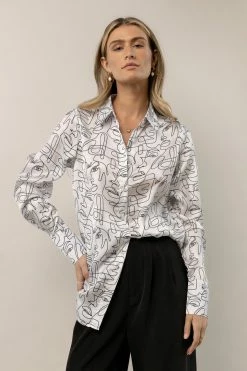 WORUI One Line Abstract Button Down