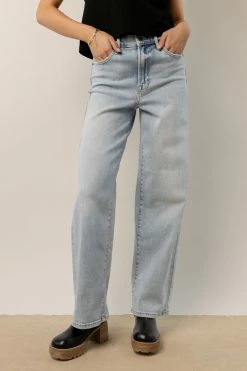 DENIM ONE Paige Stretch Denim Jeans
