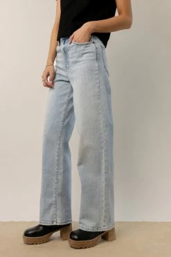 DENIM ONE Paige Stretch Denim Jeans