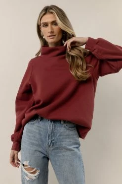 SINA Rocco Pullover In Rust Tops