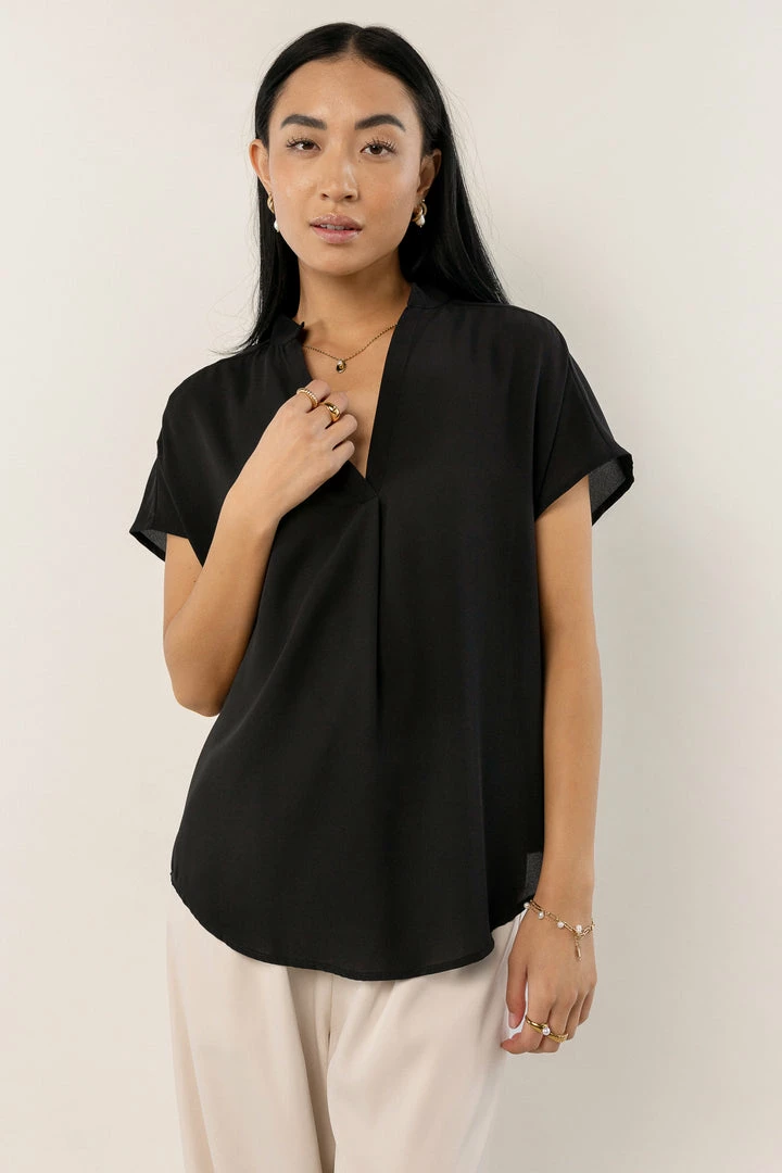 New π FUN 2 FUN New Arrivals Celeste Blouse In Black π 2 FUN 2 FUN New Arrivals Celeste Blouse In Black