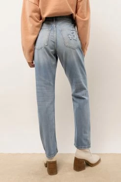 KanCan Rene Boyfriend Jeans New Arrivals