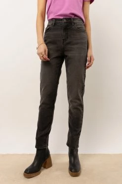 CELLO JEANS Bohme Mom Jeans In Black - FINAL SALE