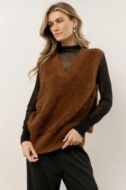 Vero Moda Lucia Sweater Vest In Brown