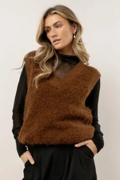 Vero Moda Lucia Sweater Vest In Brown