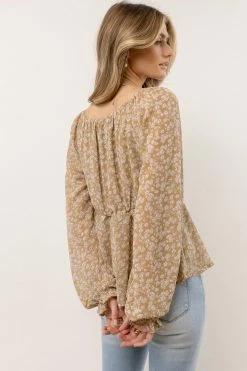 WELLMADE INC Xena Floral Blouse Tops
