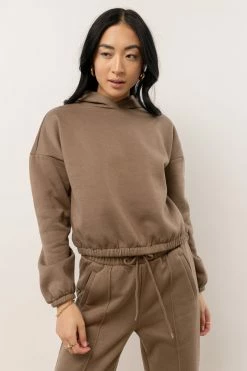 Vero Moda Dinah Pullover In Brown