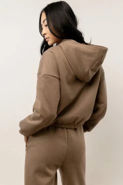 Vero Moda Dinah Pullover In Brown