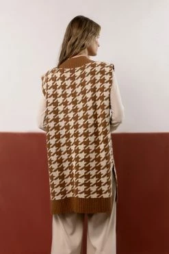 PROMESA Lillee Sweater Vest In Camel - FINAL SALE