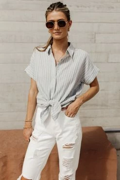 Cheap π FUN 2 FUN Jacqueline Button Down Blouse - FINAL SALE 𧨠10 FUN 2 FUN Jacqueline Button Down Blouse - FINAL SALE