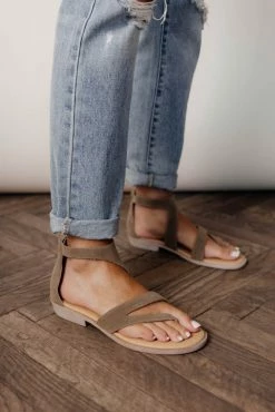 FREE SOUL/MIRACLE MILE Emily Sandals In Grey