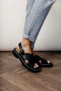 BEAST FASHION Shoes Millie Sandals In Black