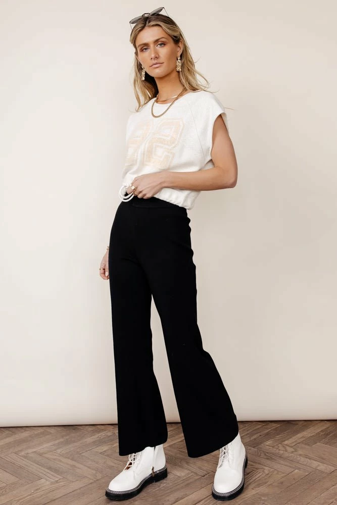 Flash Sale βοΈ WORUI Kelsey Graphic Top - FINAL SALE π₯ 6 WORUI Kelsey Graphic Top - FINAL SALE