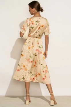Top 10 β¨ ROKOKO Sophia Floral π Dress In Nude - FINAL SALE π 10 ROKOKO Sophia Floral Dress In Nude - FINAL SALE