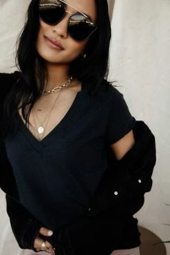 WORUI Naia V Neck Tee - FINAL SALE