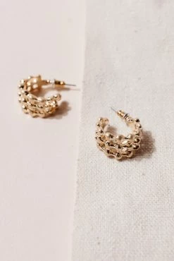 JOYFUL JEWELRY Jennica Huggie Earrings In Gold